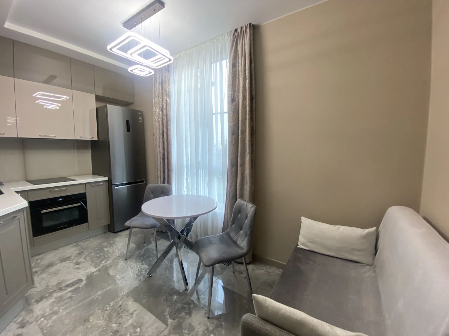 Апартаменты SochiHome Депутатская 4
