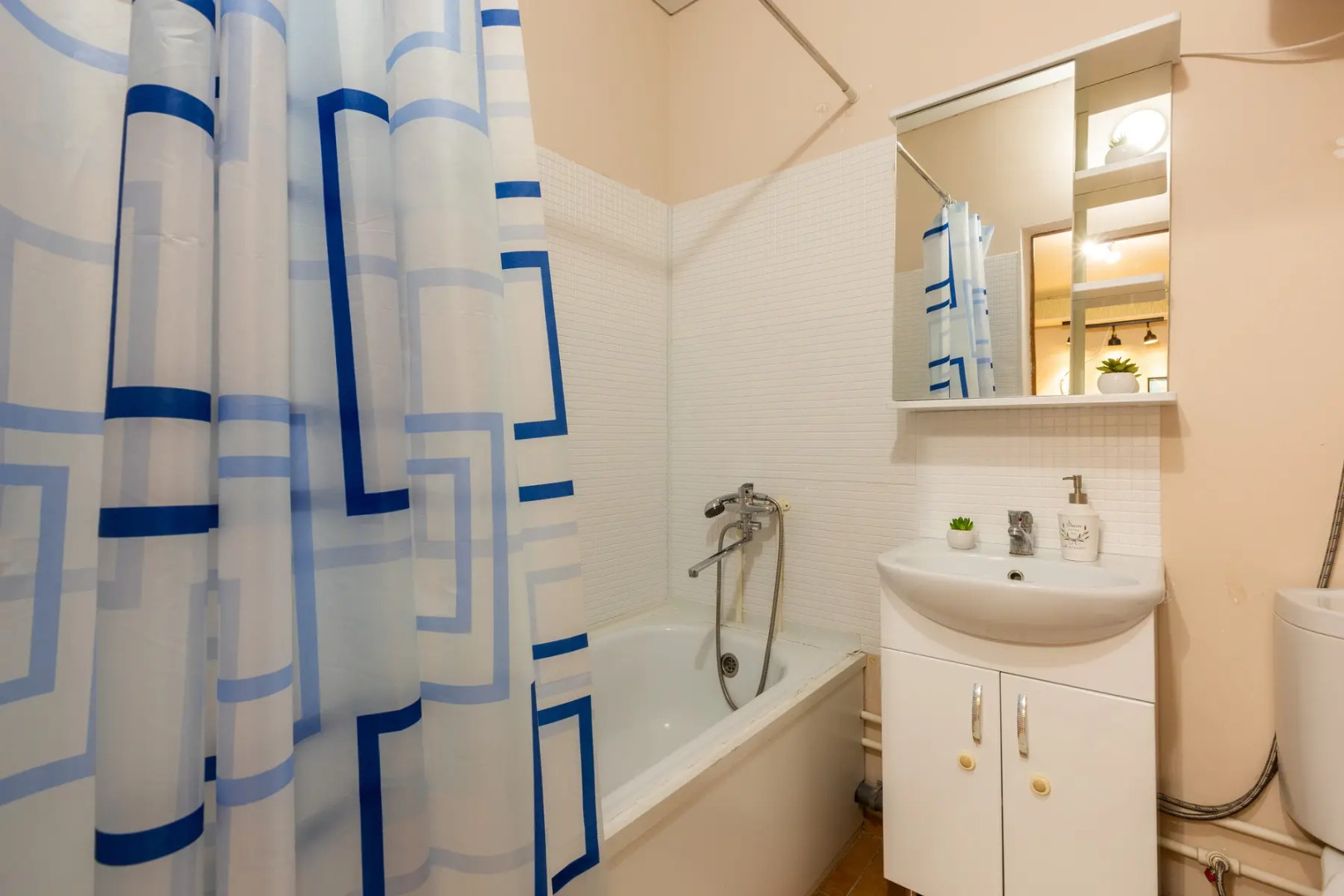 Апартаменты Сутки Уфа на Энтузиастов 11-241