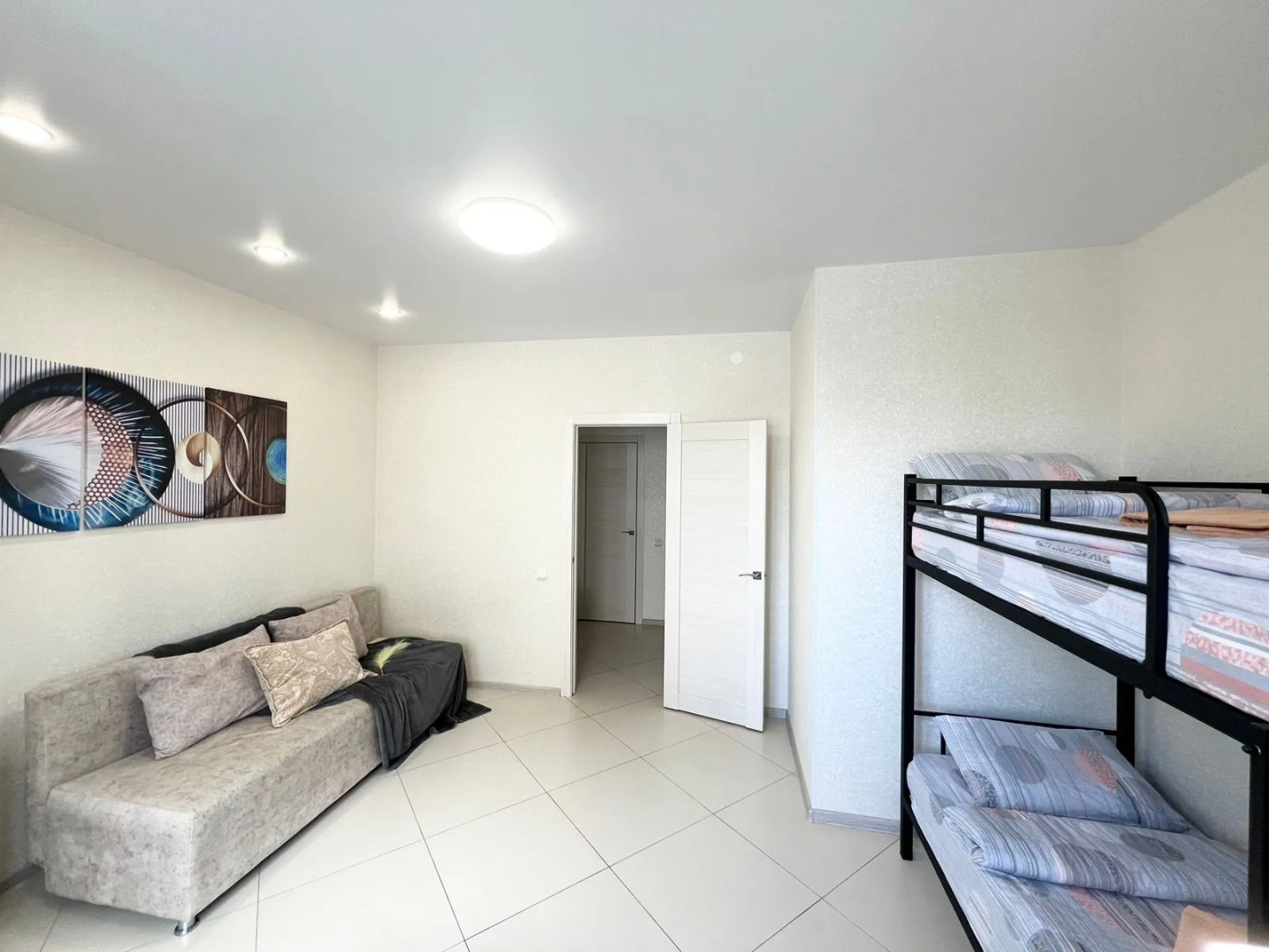 Апартаменты на Тульской 18 на пятом этаже квартира 18