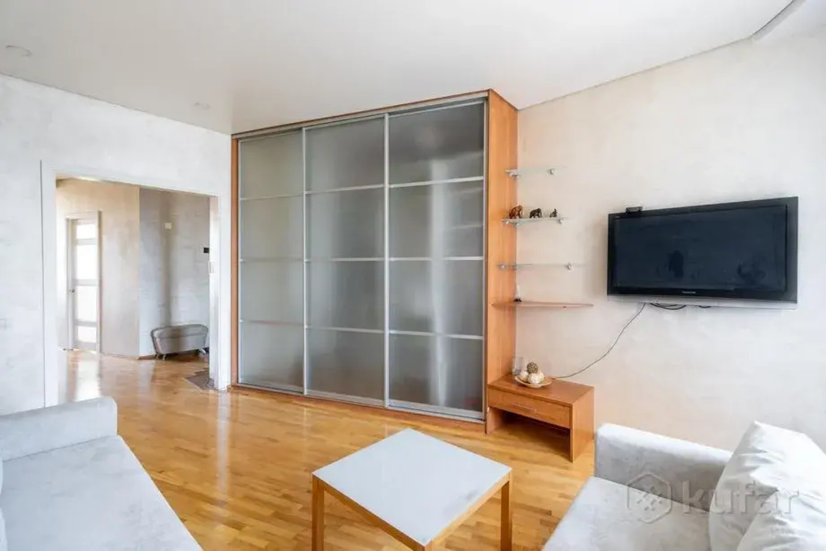 Апартаменты Большая шикарная двушка в самом центре Минска (ГУМ)