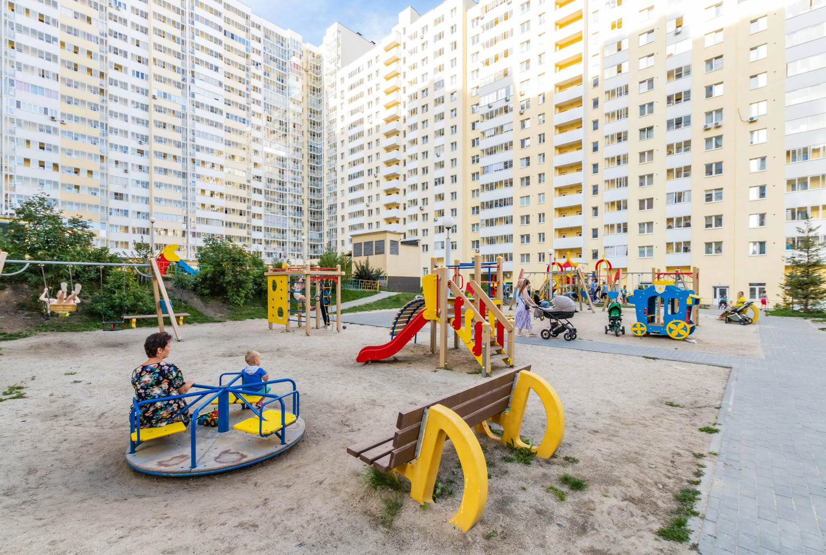 Апартаменты DreamHouse 8 марта 167