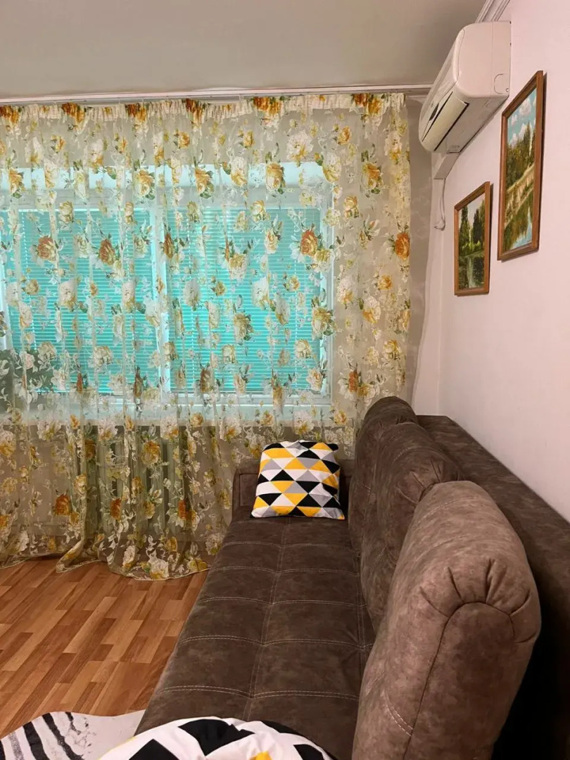 Апартаменты 2-комнатные в Центре Города на улице Ленина