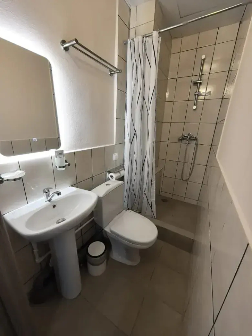 Отель Белая Ворона