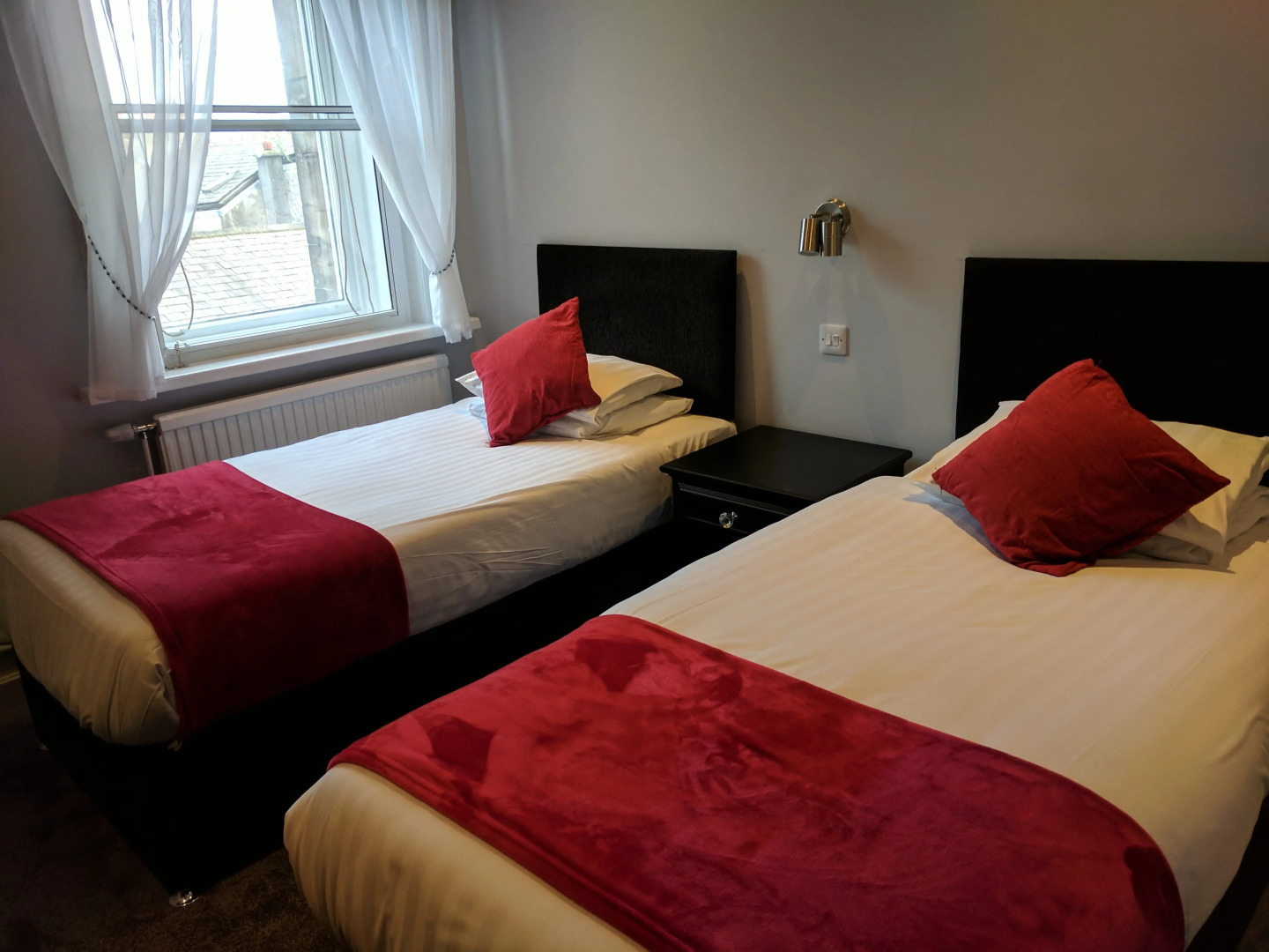 Отель Royal Kings Arms