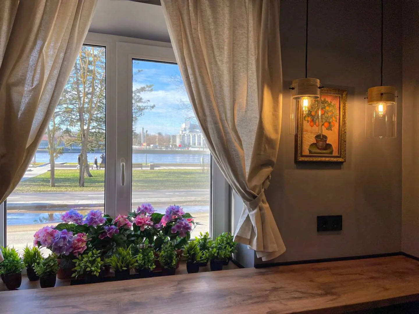 Квартира с видом на набережную в центре Великого Новгорода