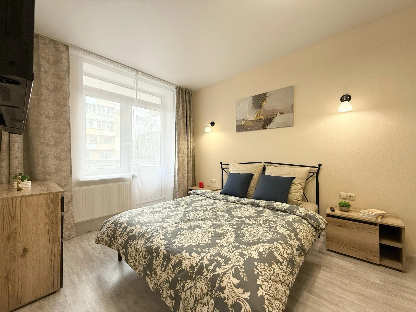 Апартаменты 2-к на Майской