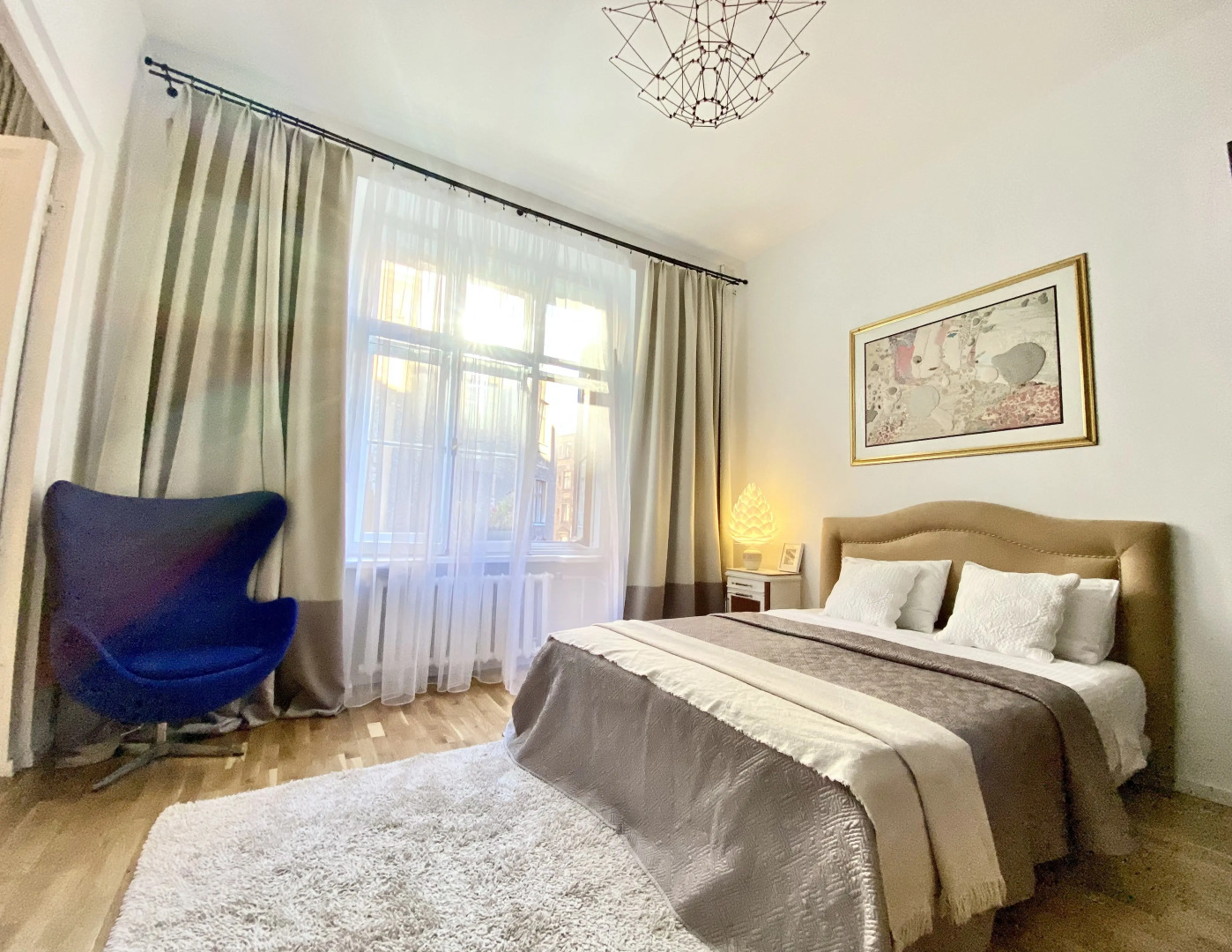 Квартира Art Tolstoy House