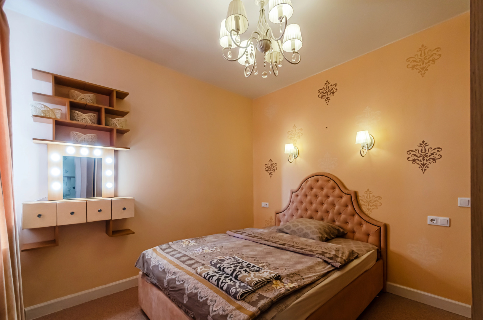 Апартаменты 2-к Квартира на Лукачева 4