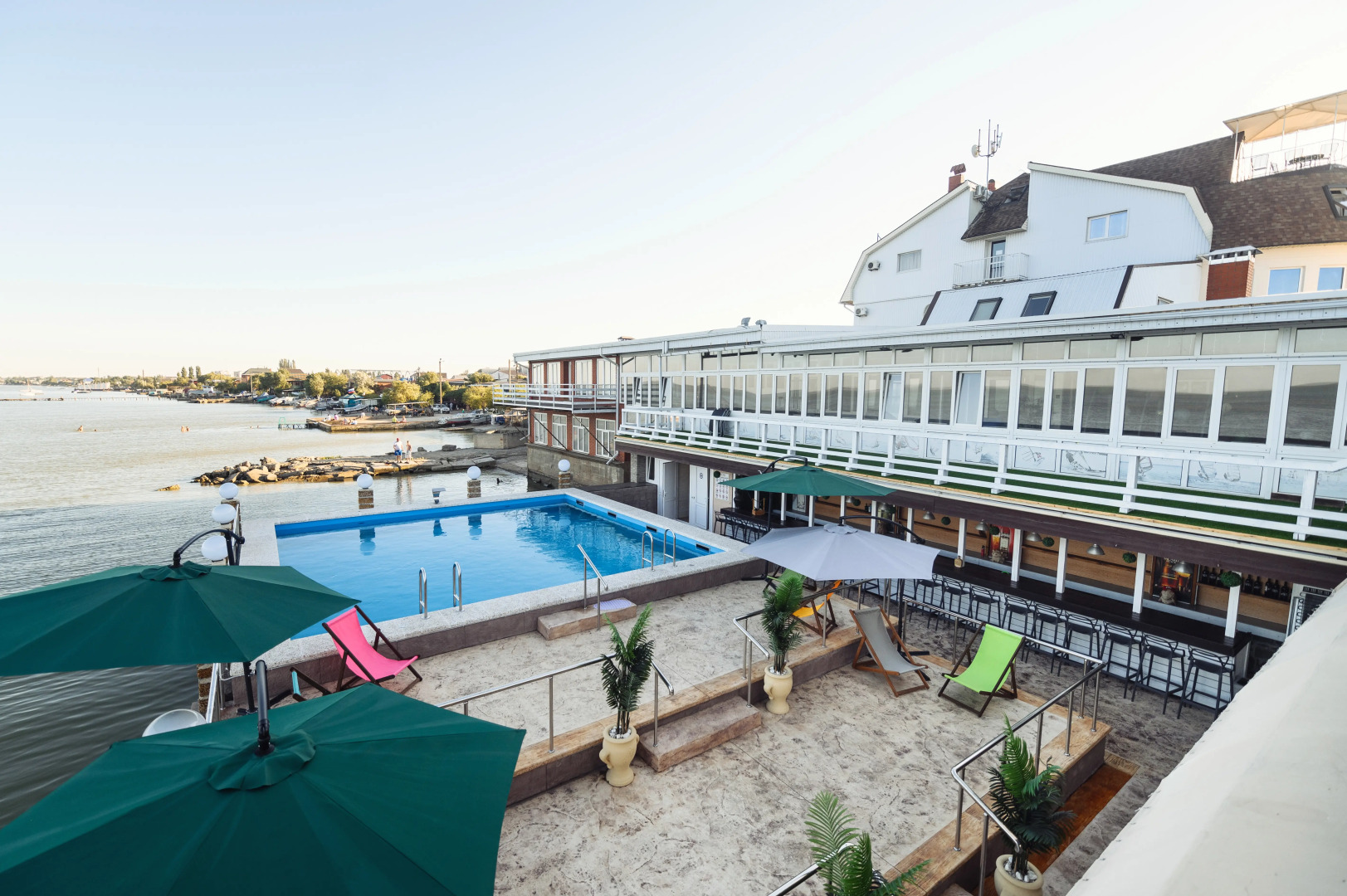 Отель Торнадо