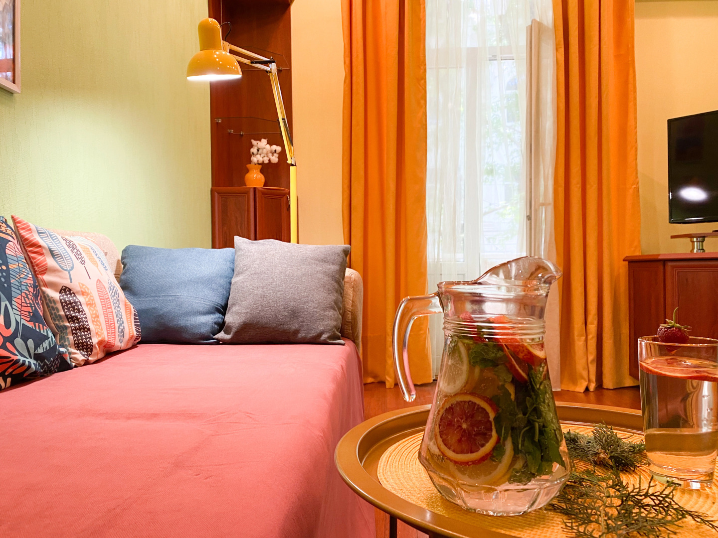 Апартаменты Счастье жить в центре Севастополя