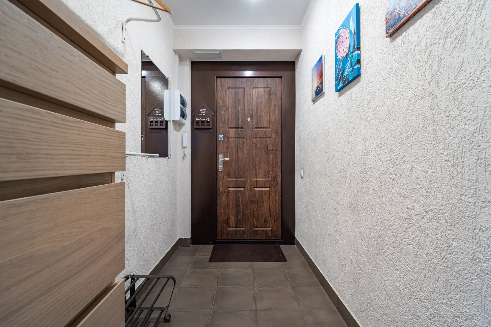 Квартира KRASROOM на Набережной Енисея