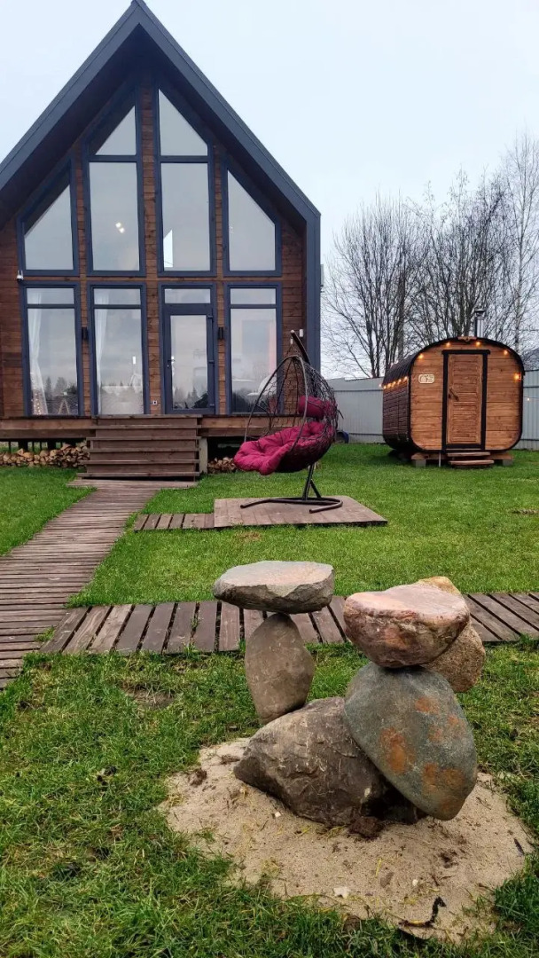 Частный дом Уютный  в Изумрудном