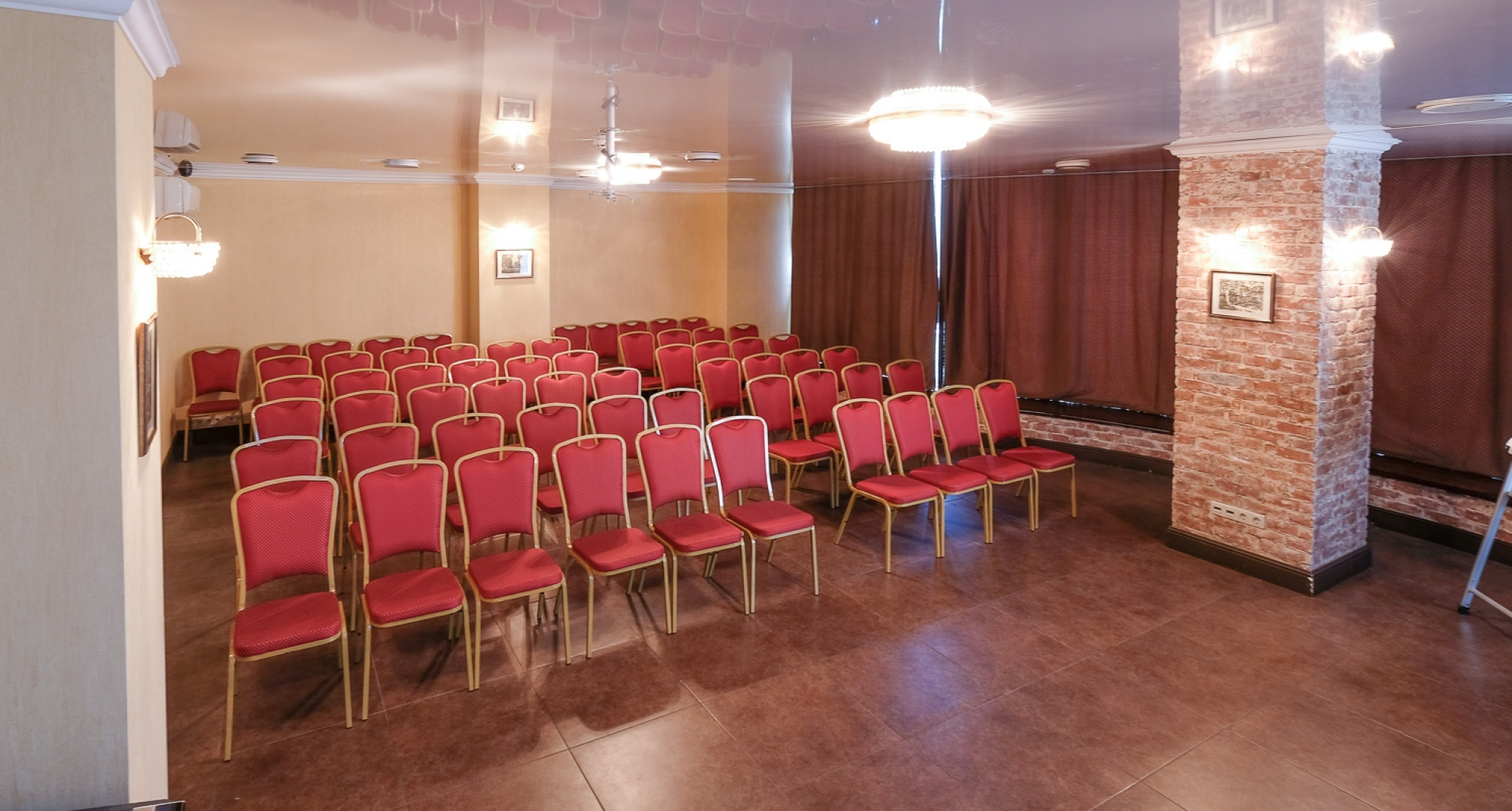 Отель Red Royal by Undersun