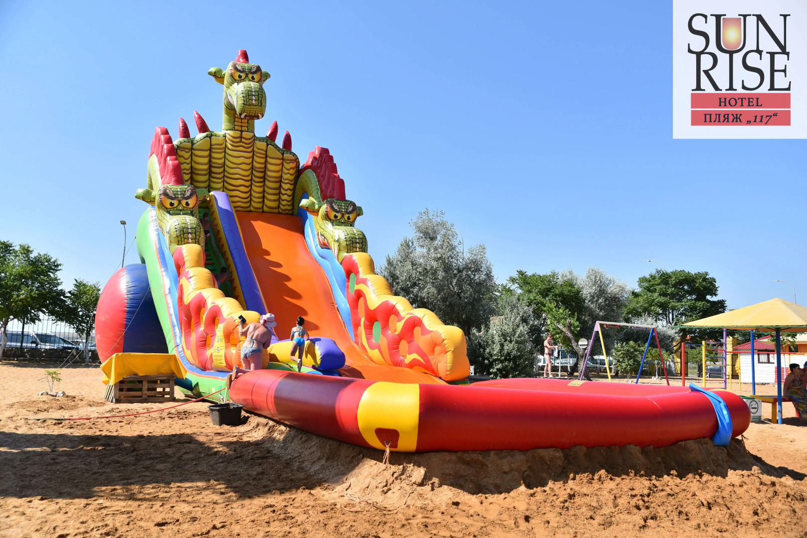 Отель Санрайз