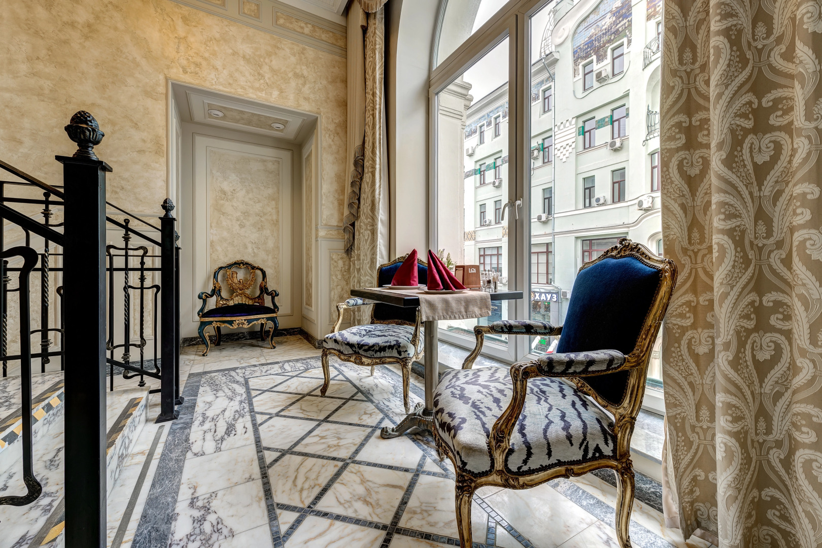 Града Бутик Отель