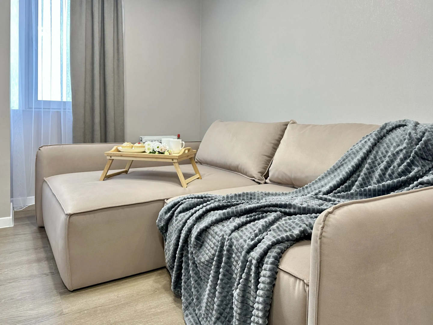 Квартира с панорамным видом на город и Русский мост