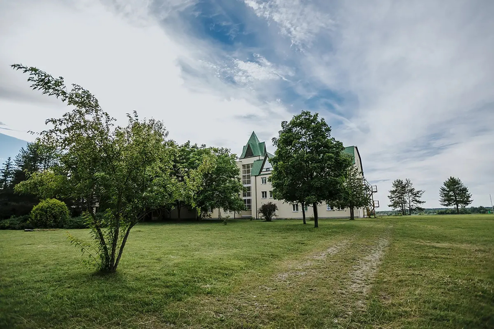 Отель Эммаус Волга Клаб