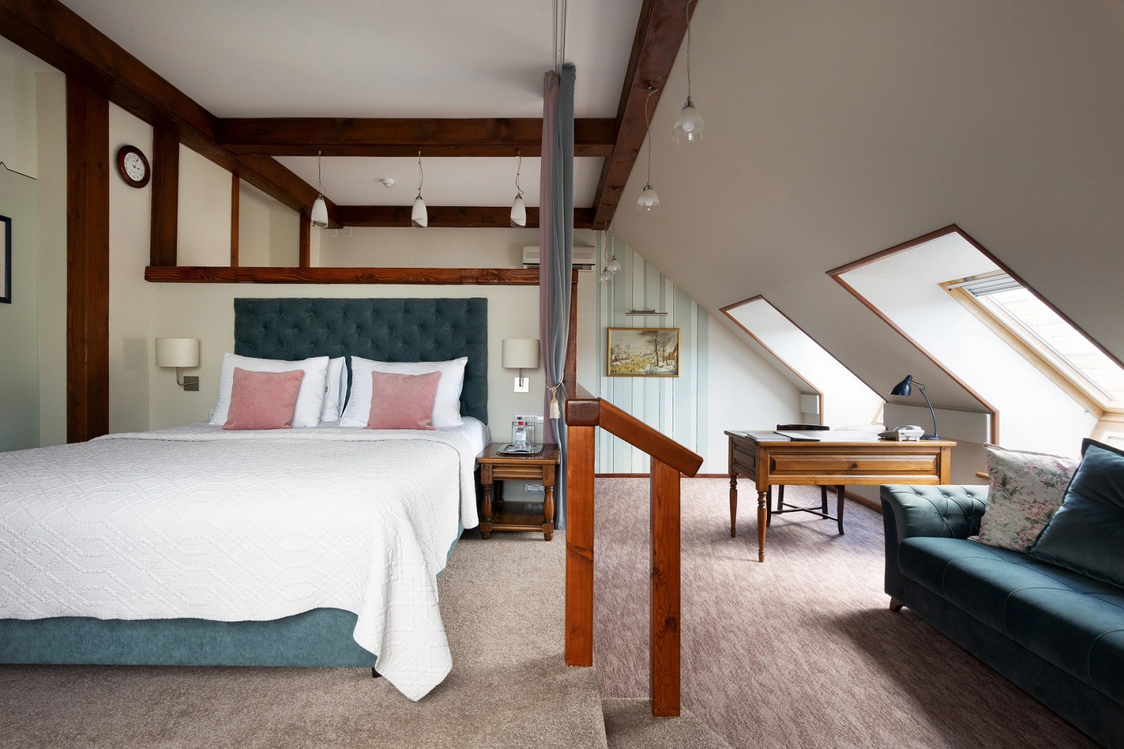 Отель Александр Хаус