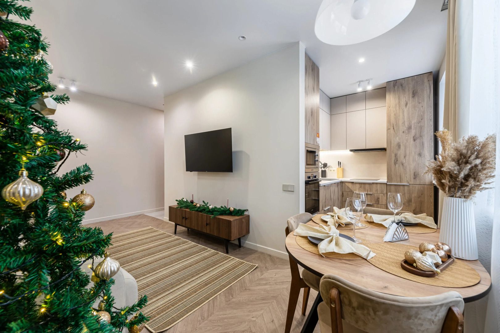 Апартаменты рядом с театром Г. Камала