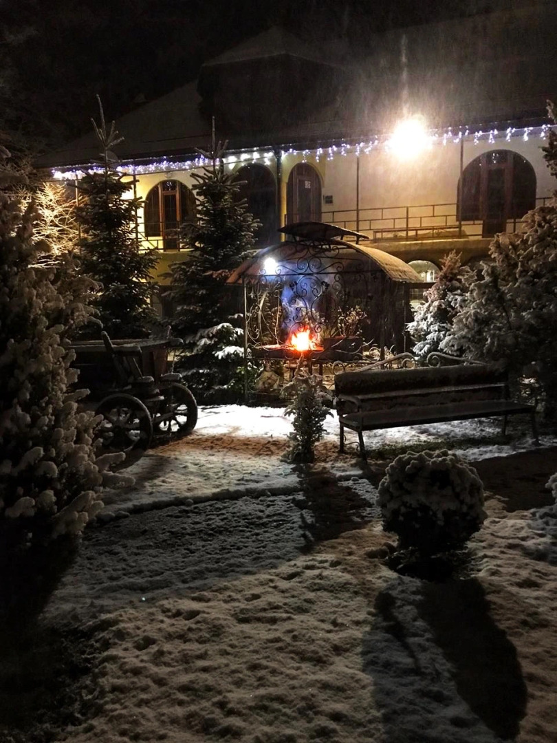 Отель Гостиничный комплекс Эдем