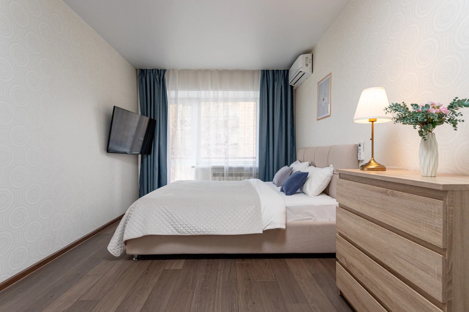 Квартира KRASROOM на Театральной Площади