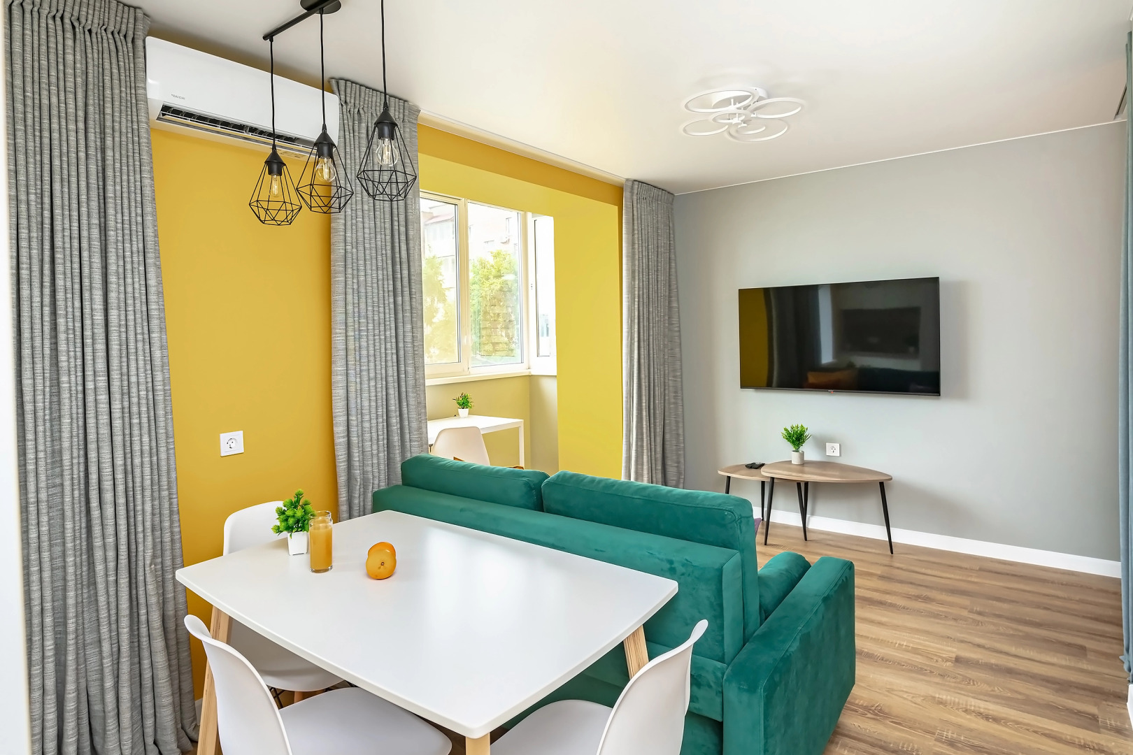 Апартаменты TopHouse на Океанском проспекте 102