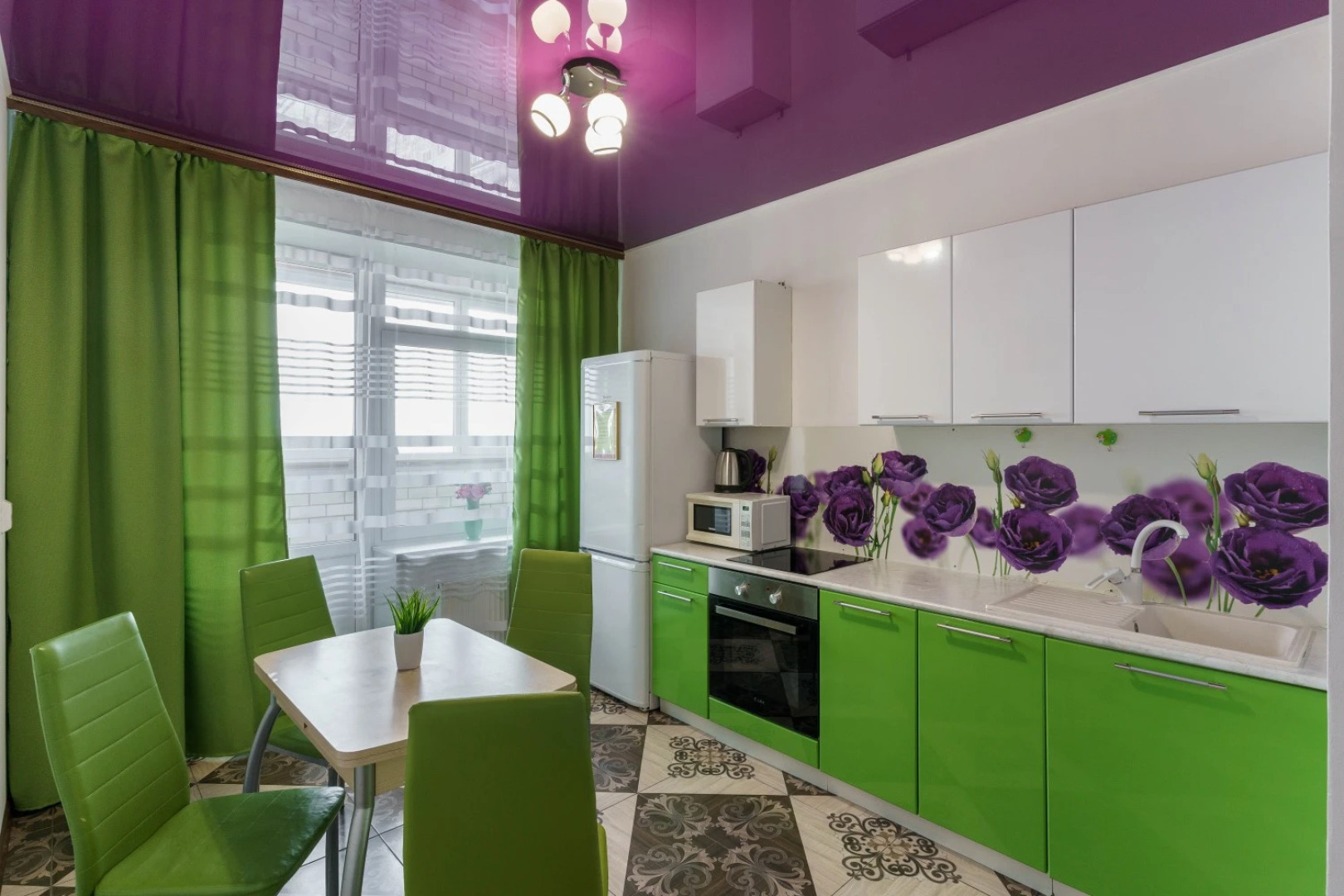 Апартаменты с двумя спальнями в центре Тюмени