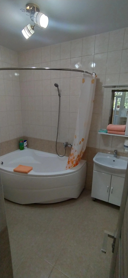 Апартаменты Ворошилова 136