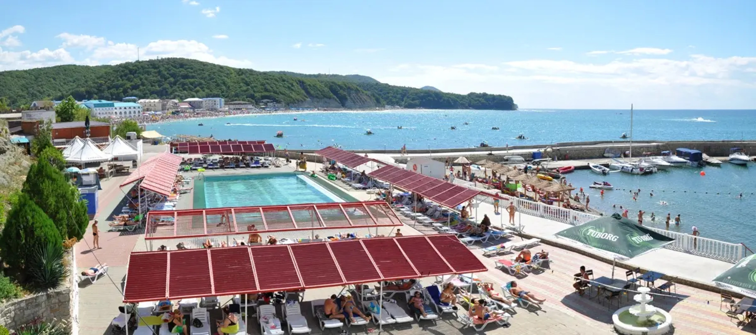 Курортный отель и яхт-клуб Торнадо