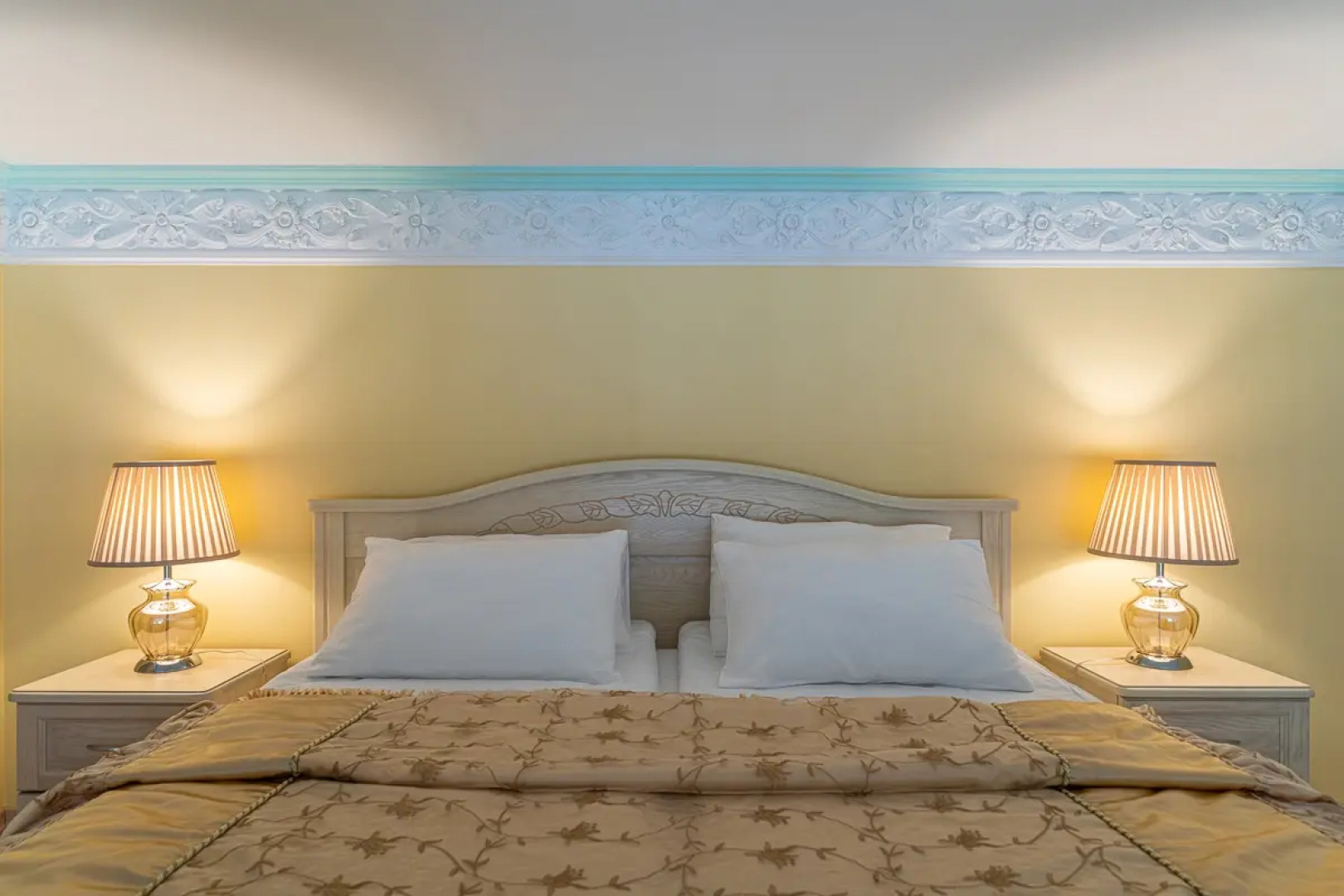 Апартаменты Большая Конюшенная 3