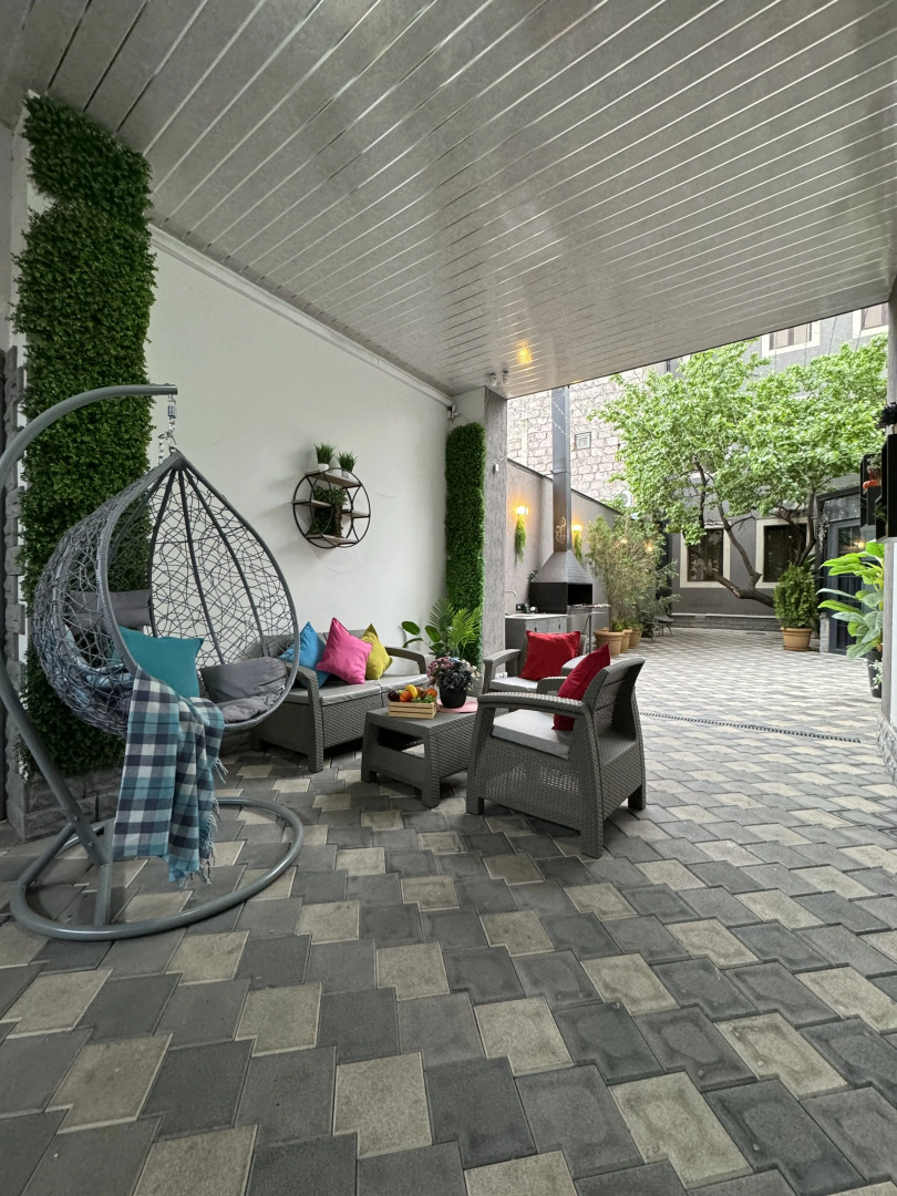 Апартаменты Modern and Comfortable Apartment