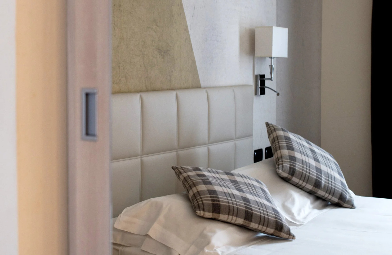 Duomo Hotel & Apartments