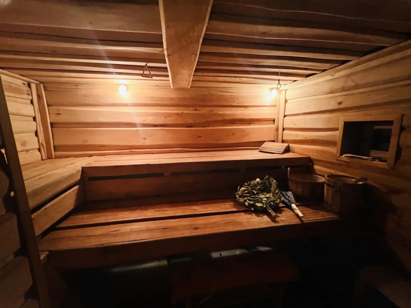 Частный дом с баней