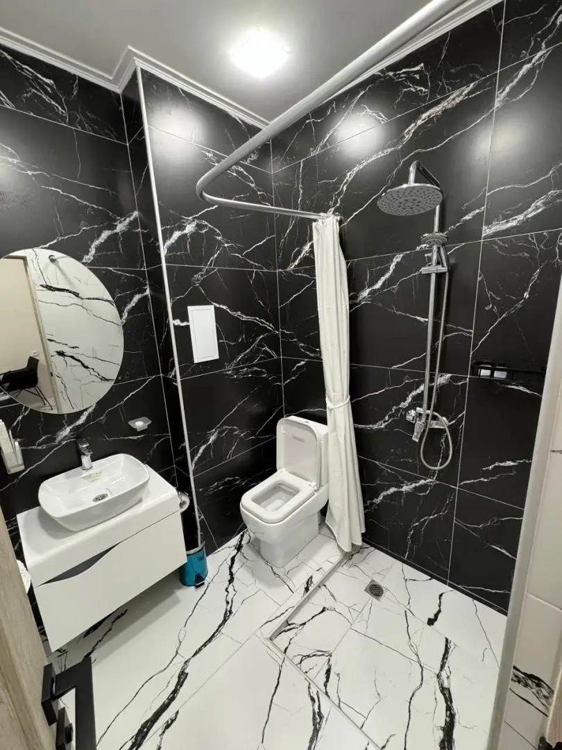 Отель Luxe Plaza