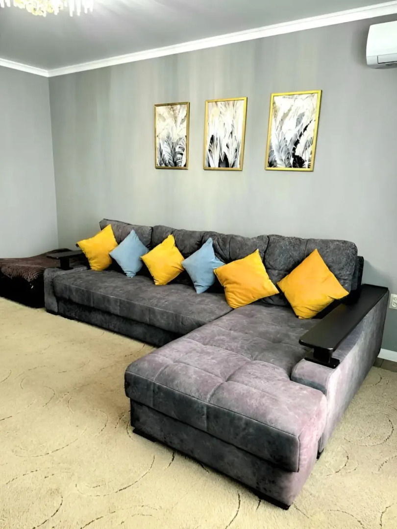 Квартира Просторная двухкомнатная