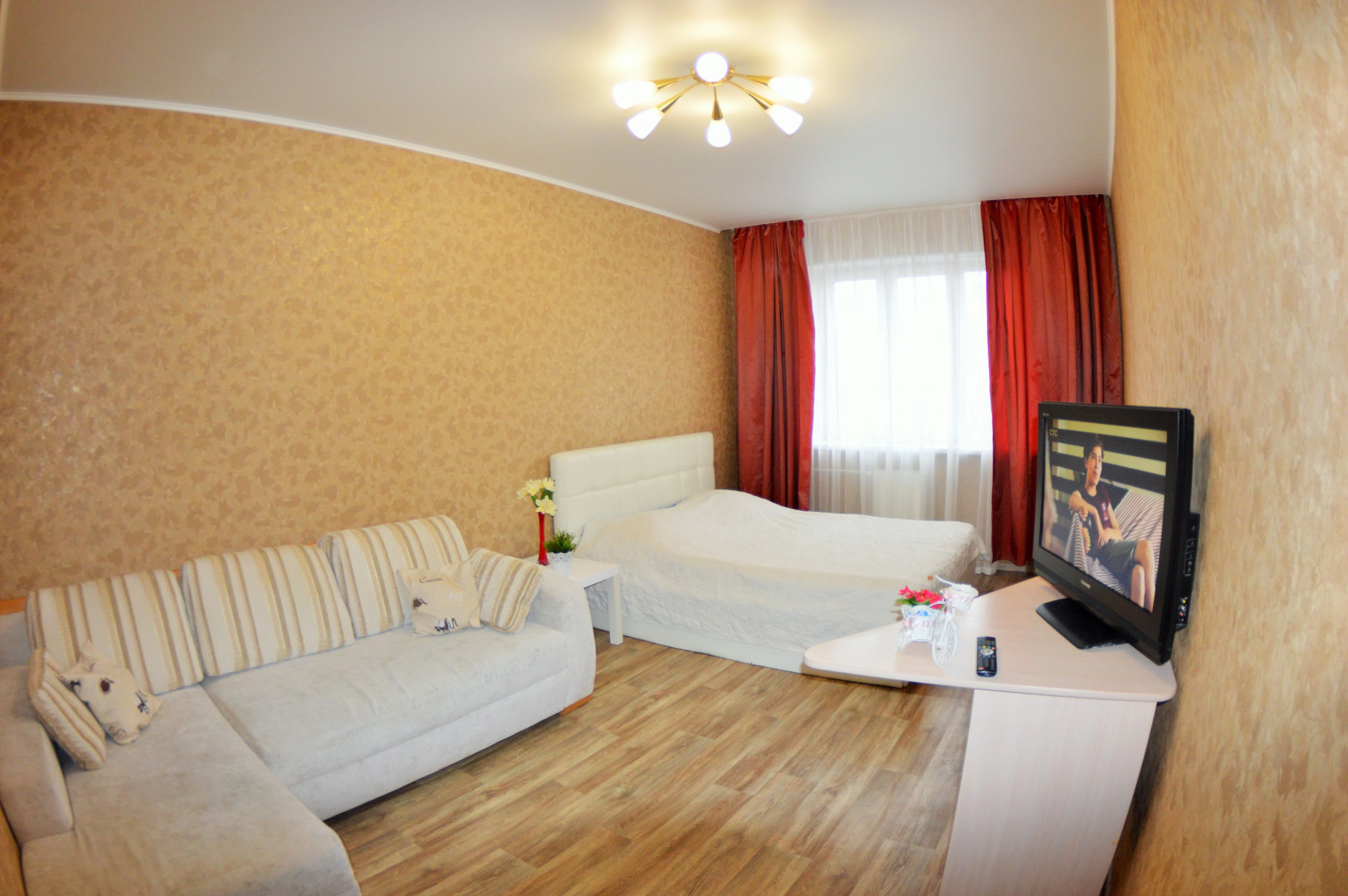 Апартаменты Красивая Однушка на Ставровской 4