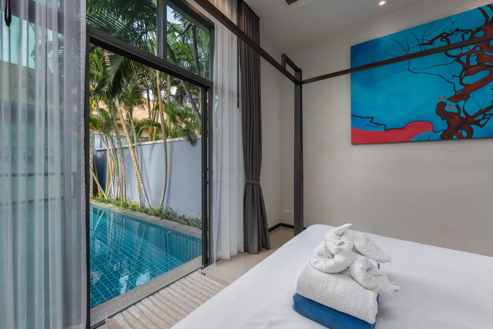 Отель Onyx Villas by TropicLook