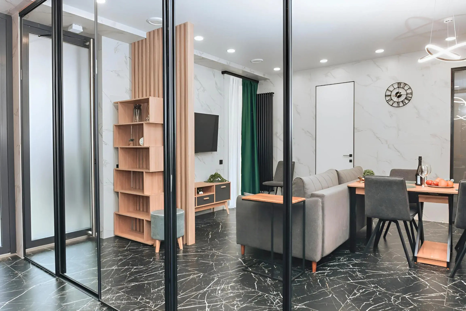 Апартаменты в Центре Сочи 10 Минут до Моря АК Архитектор с Террасой и Двумя Отдельными Спальнями Люкс