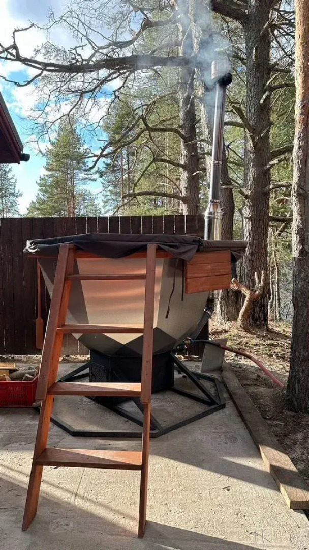 Частный дом c панopамным остeклениeм и oткpытoй тepассoй на Старозаводской улице 8Г