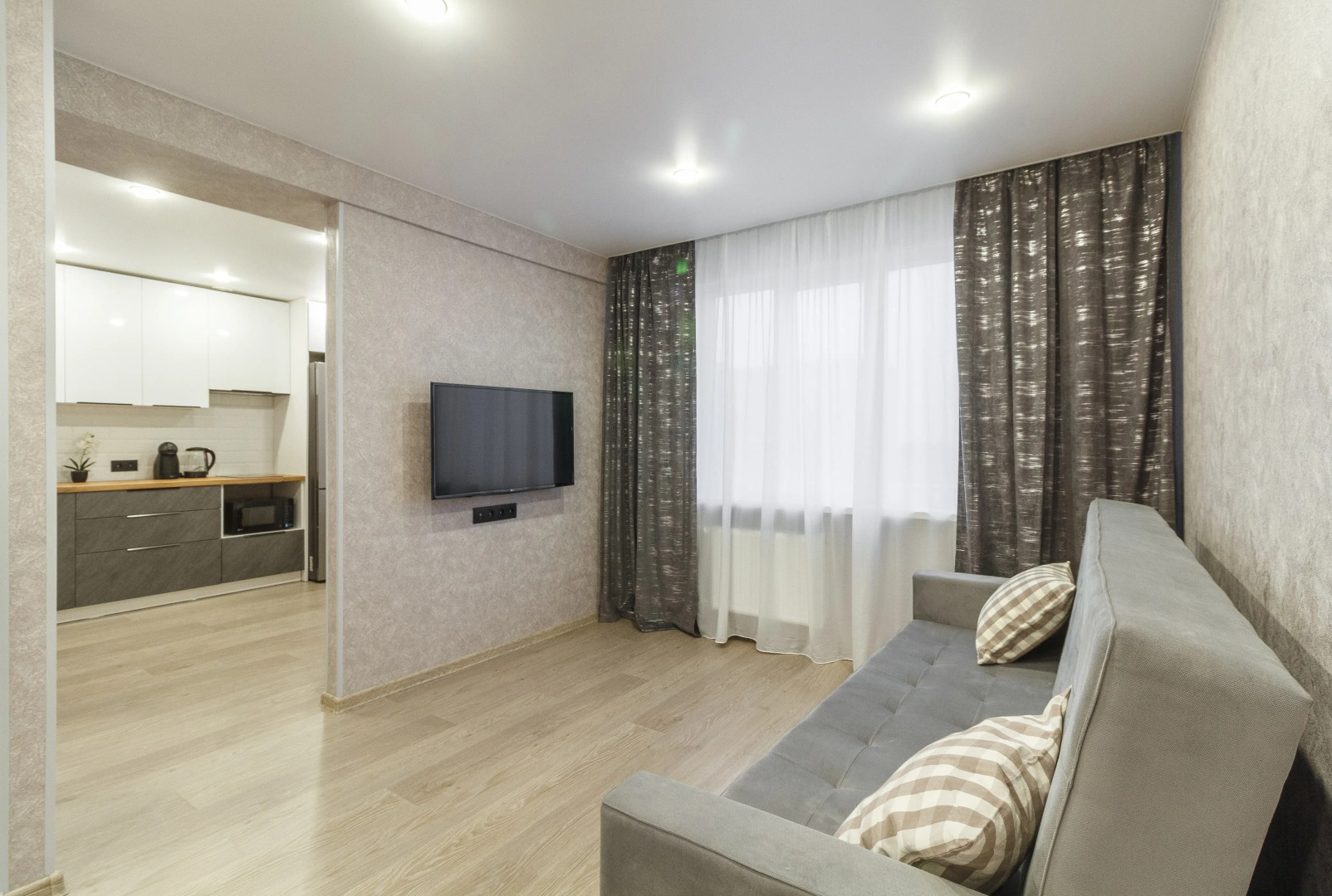 Квартира Не Вопрос с отличным ремонтом у Ледового дворца