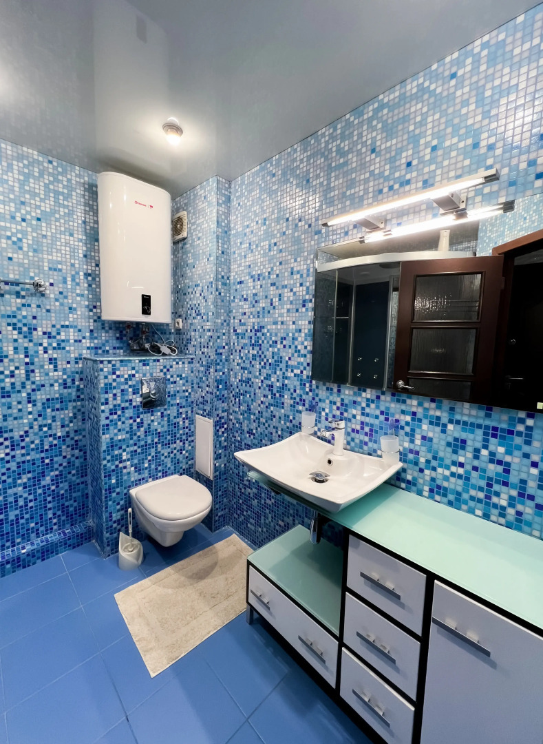 Квартира 3-комнатная на Баумана 12