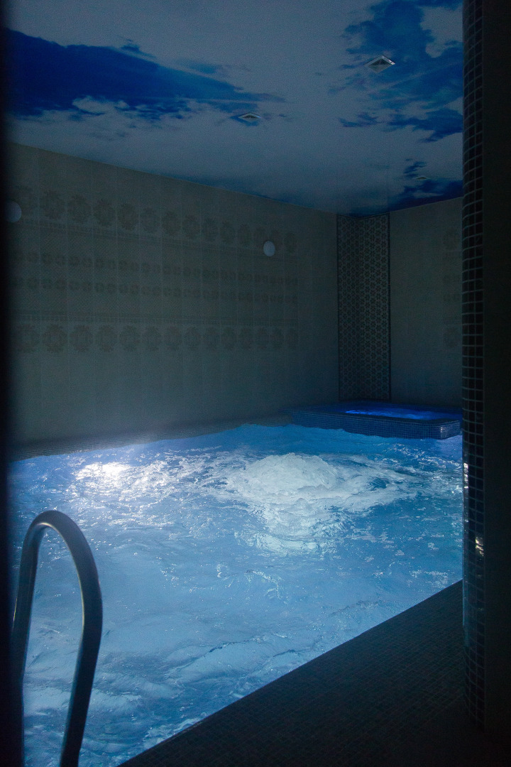 Отель Alexander