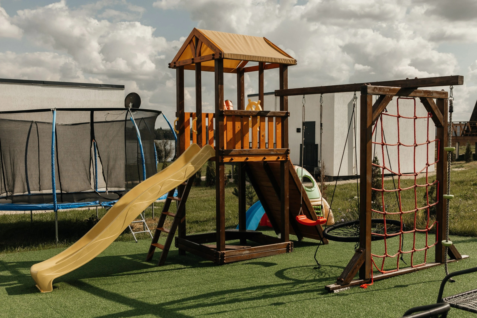 Scandi (Skandinaviya)