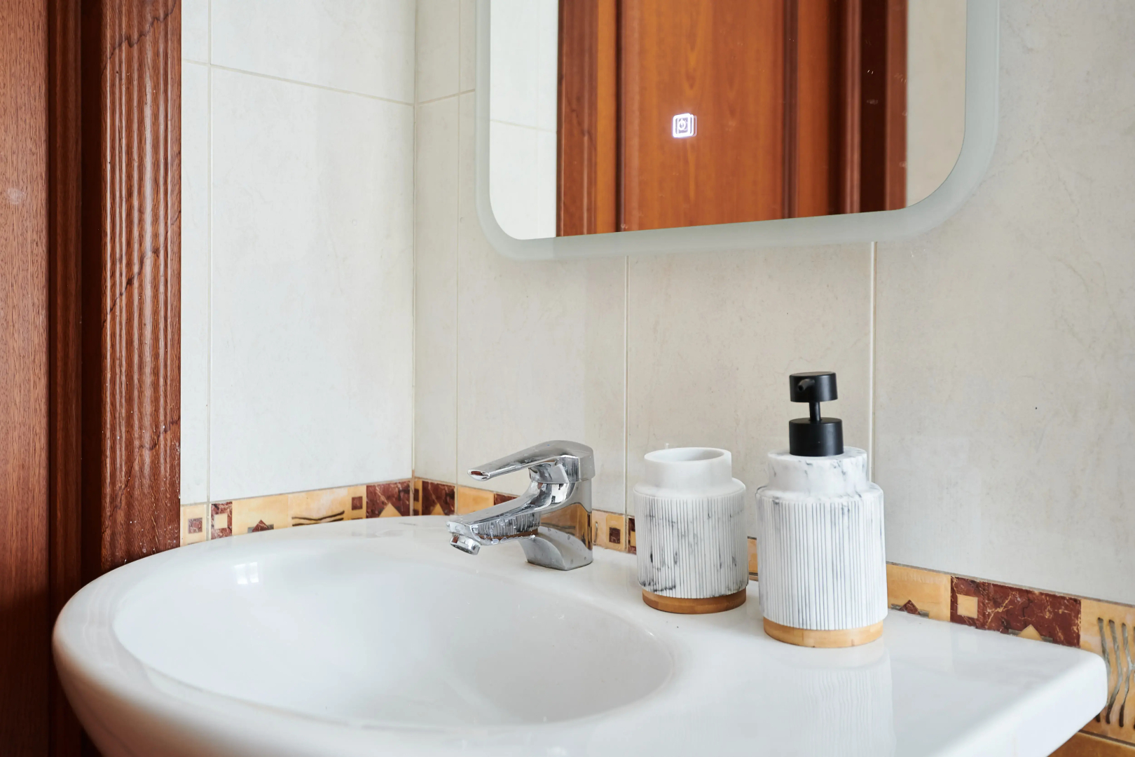 Квартира GM Apartments Яркая Трехкомнатная у Красной Площади