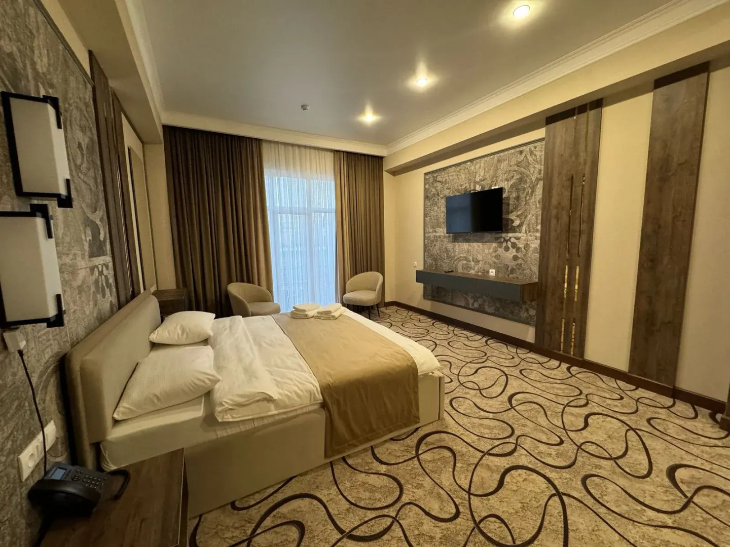 Отель Шахристан