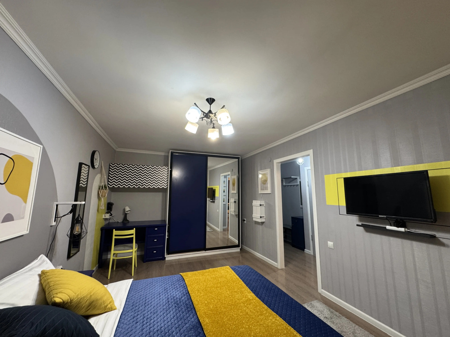 Квартира В золотом квадрате