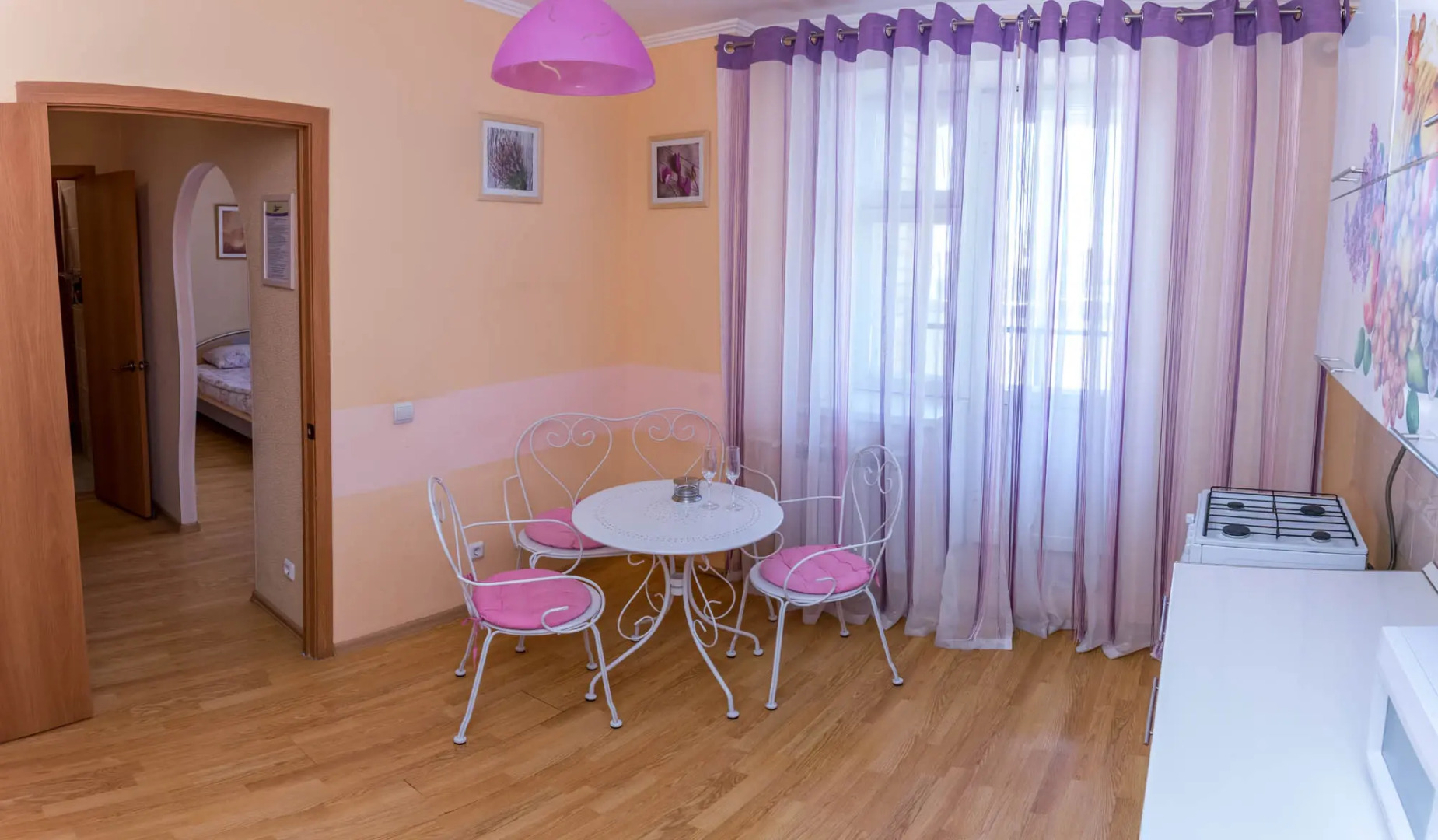 Апартаменты Квартирный Вопрос на Юрматинской 1А