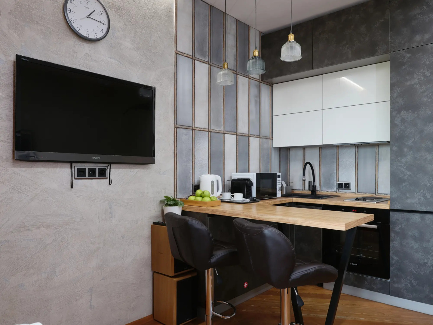 Апартаменты Wood&Stone Studio