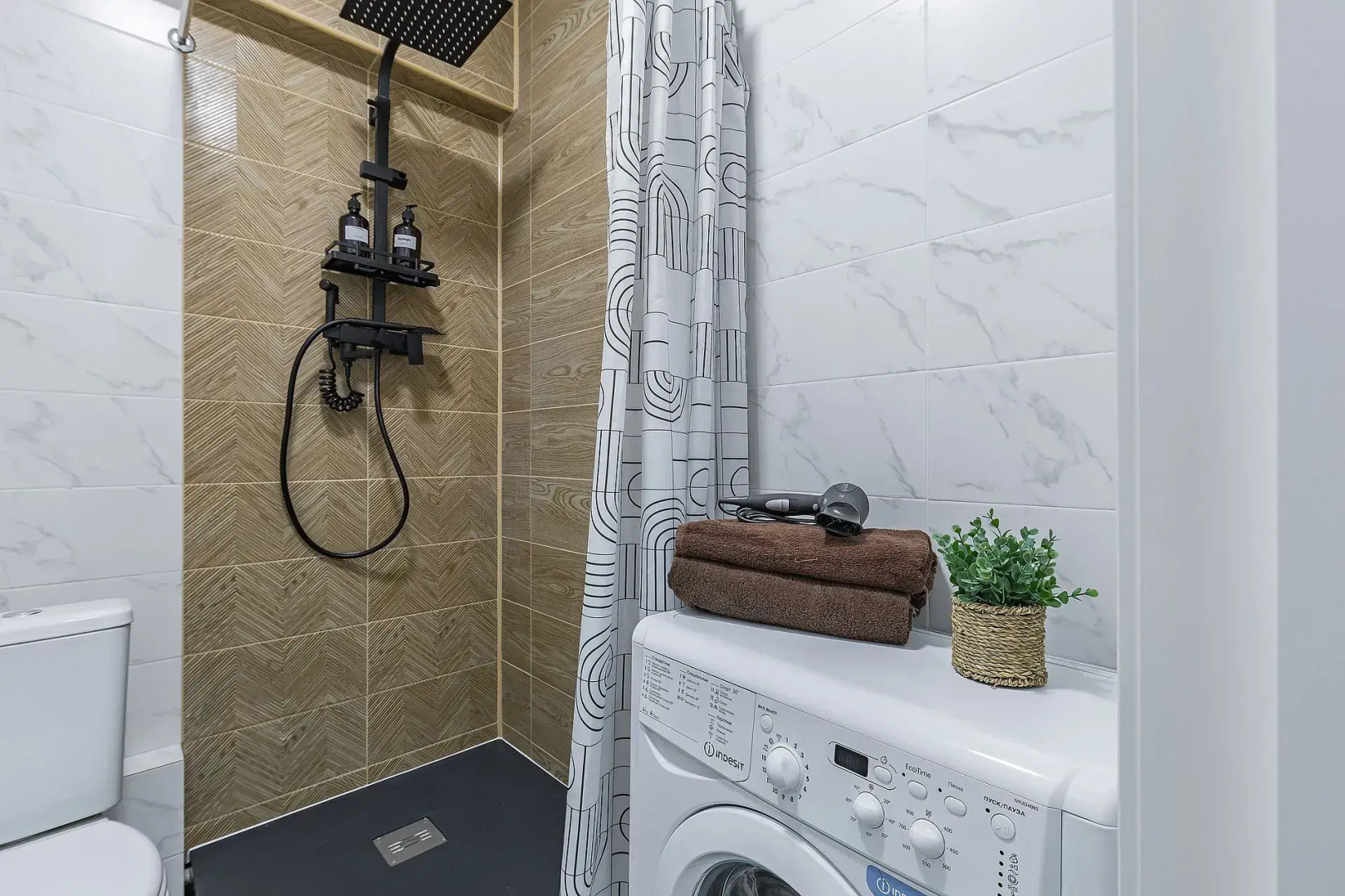 Квартира Стрелка Бурнаковская 61