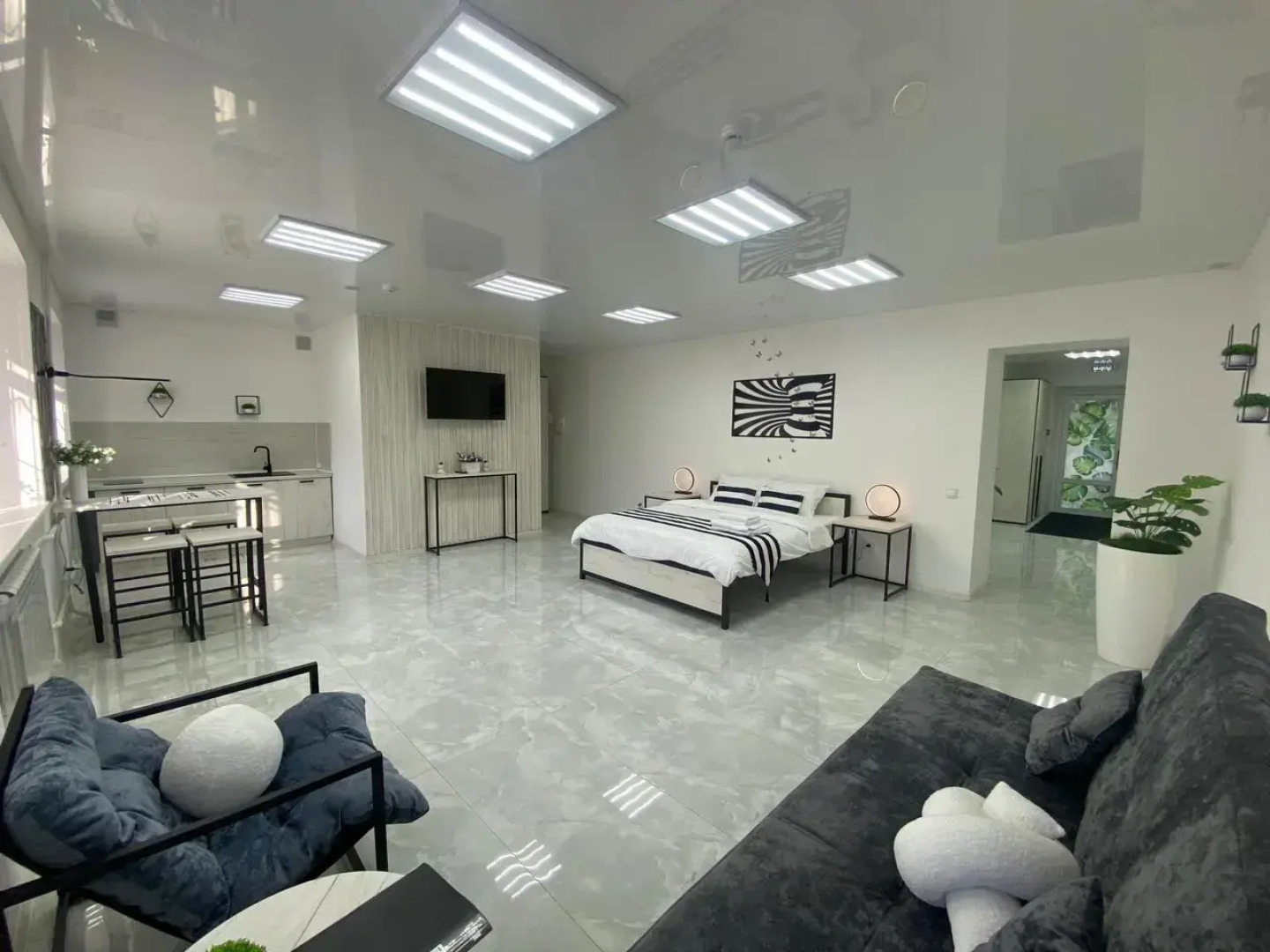 Апартаменты на улице Ванеева 21